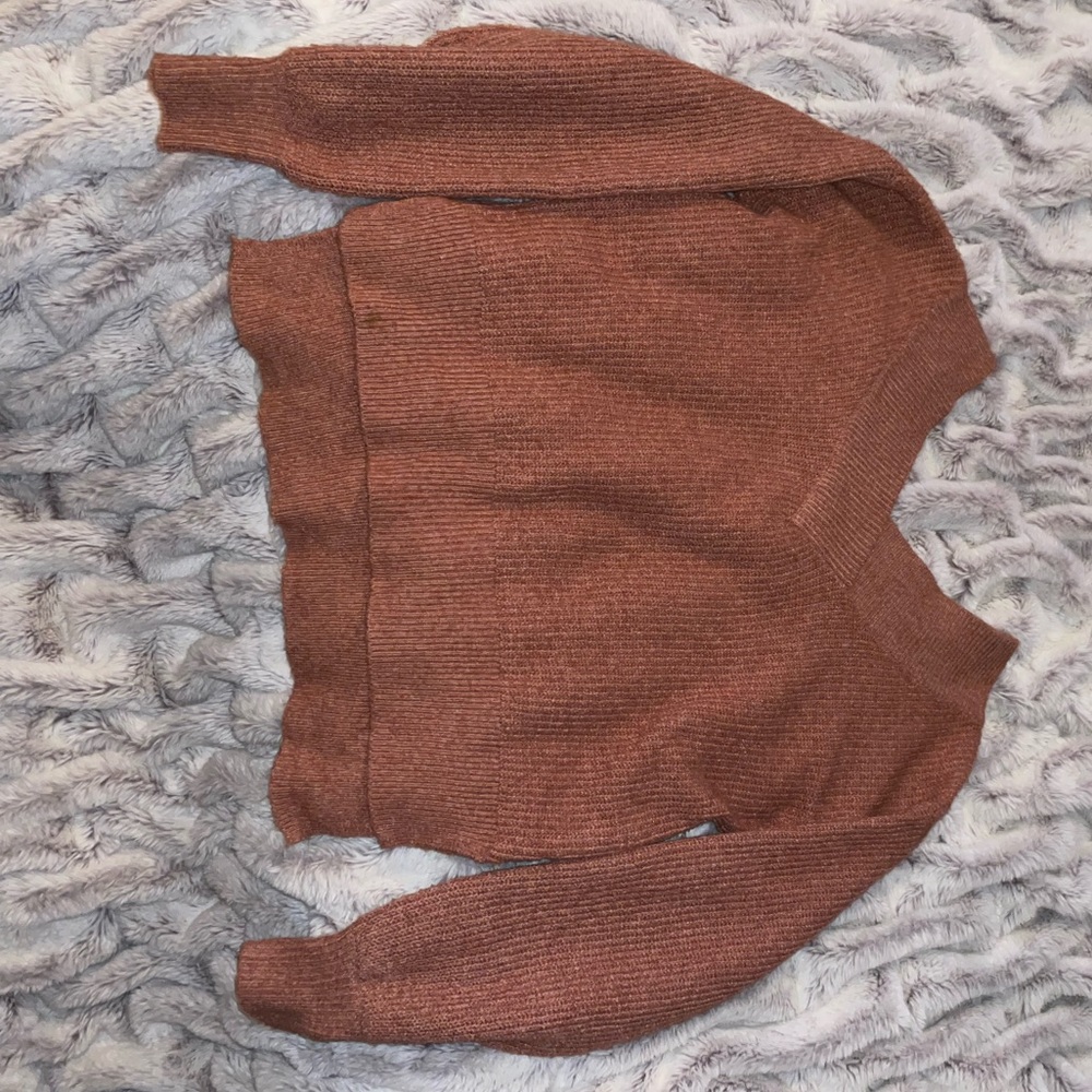 high low knit crop top long sleeve v neck
